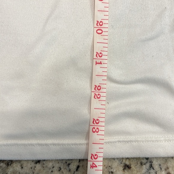 White cap sleeve tee with LV logo. No care tags. Feels like rayon/cotton blend. - Picture 7 of 11